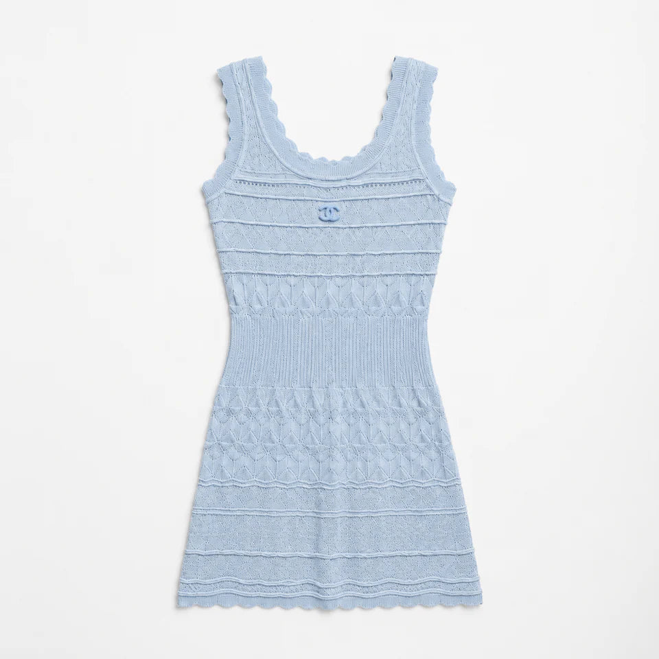 C blue dress