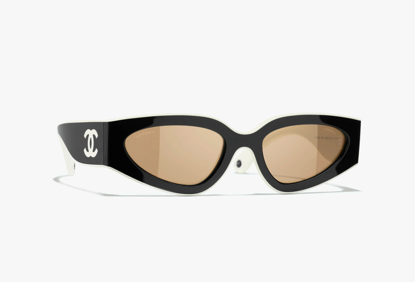 Cat eye sunglasses