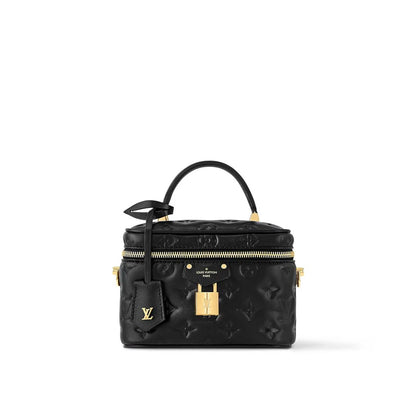 Vanity chain pouch